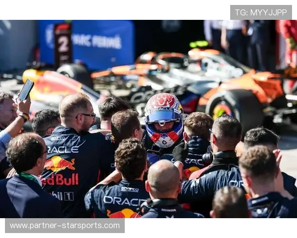 F1赛季激烈角逐继续 雷诺车队新策略助力车手冲击前列